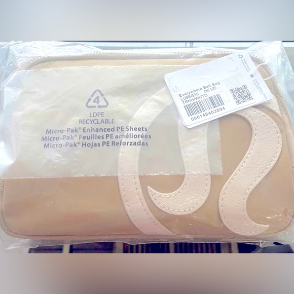 🆕 Lululemon everywhere belt bag 1L Opal/Trench White- Rare & Discontinued -firm - Picture 3 of 3